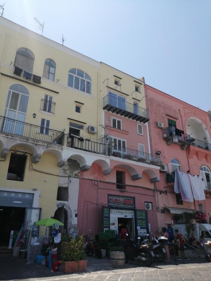 Stella Marina Apartment Прочида Екстериор снимка